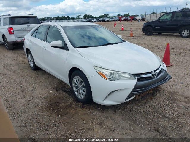 Toyota CAMRY LE 2017 4T1BF1FK6HU641661 головне зображення