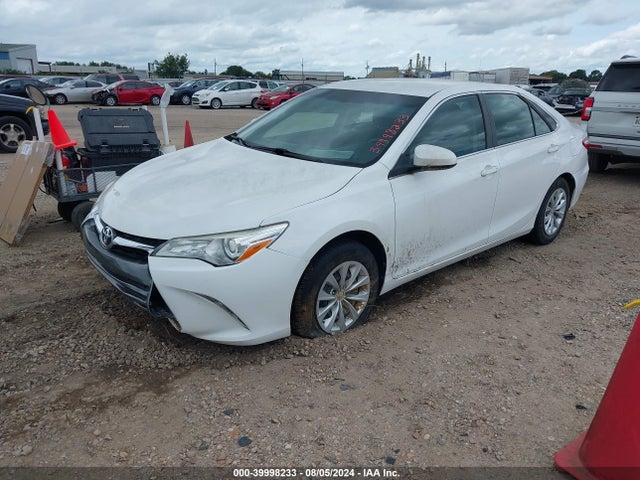 Toyota CAMRY LE 2017 4T1BF1FK6HU641661 Image 2