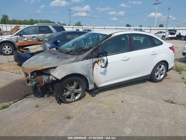 Ford FOCUS SE 2014 1FADP3F23EL316883 Image 2
