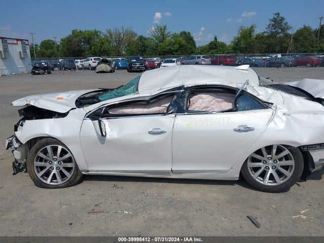 1G11F5SL0FF323308 Chevrolet Malibu 1lz