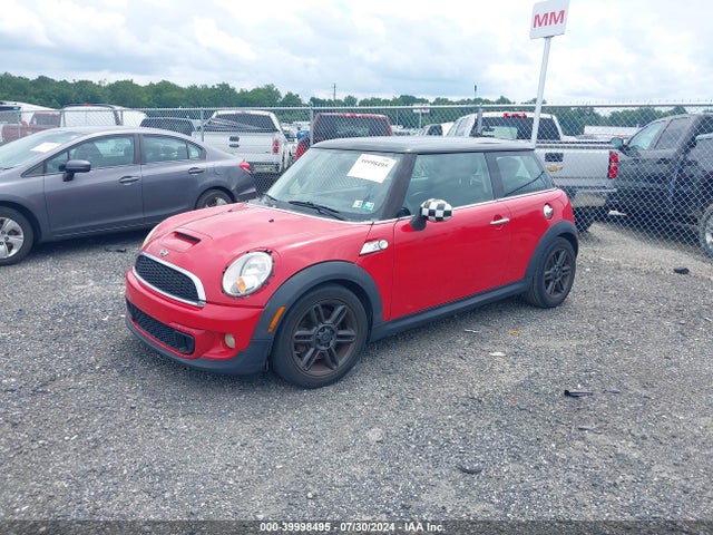 2011 MINI COOPER S WMWSV3C5XBTY16151 Photo 1