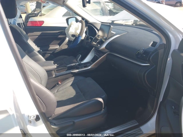 2022 MITSUBISHI ECLIPSE CROSS JA4ASWAA4NZ003277 Photo 4