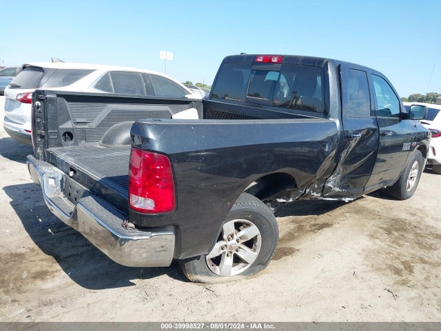 1C6RR6GT7JS126921 RAM 1500 Slt Quad Cab 4x2 6'4 Box