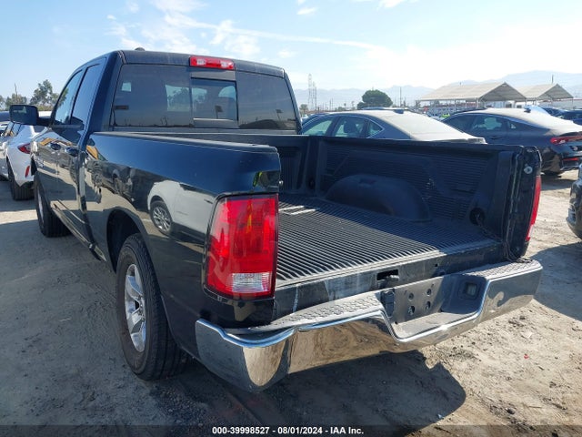 1C6RR6GT7JS126921 RAM 1500 Slt Quad Cab 4x2 6'4 Box