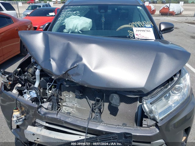 5TDKZRFH6JS550107 Toyota Highlander Se/xle