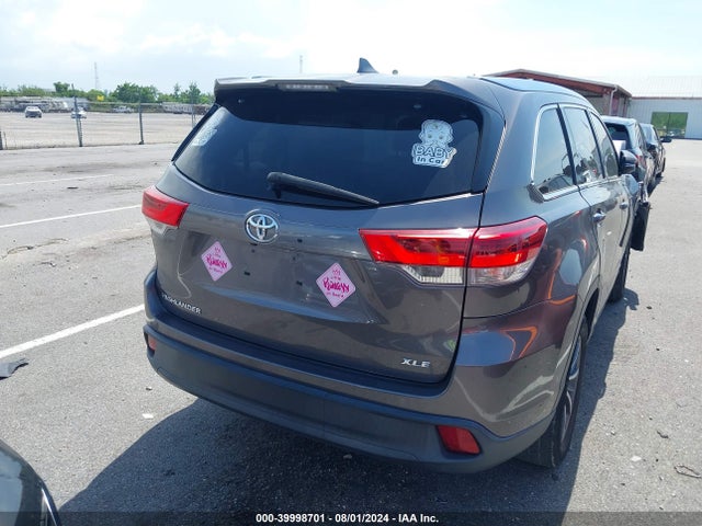 5TDKZRFH6JS550107 Toyota Highlander Se/xle