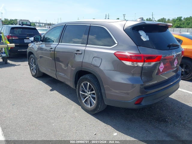 5TDKZRFH6JS550107 Toyota Highlander Se/xle