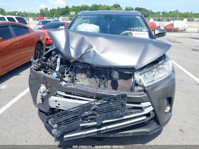 5TDKZRFH6JS550107 Toyota Highlander Se/xle