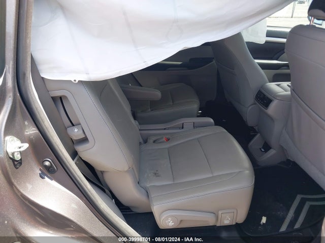5TDKZRFH6JS550107 Toyota Highlander Se/xle