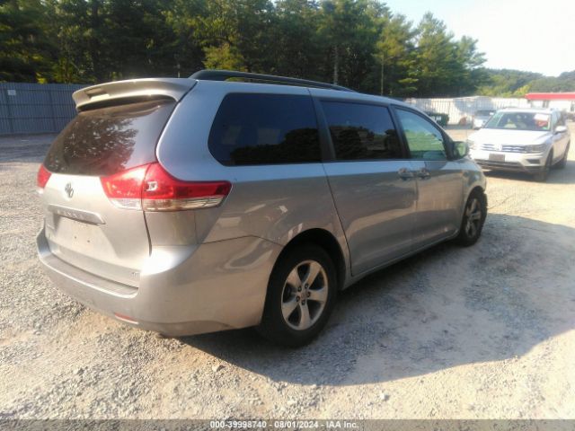 5TDKK3DC5ES512382 Toyota Sienna Le V6 8 Passenger