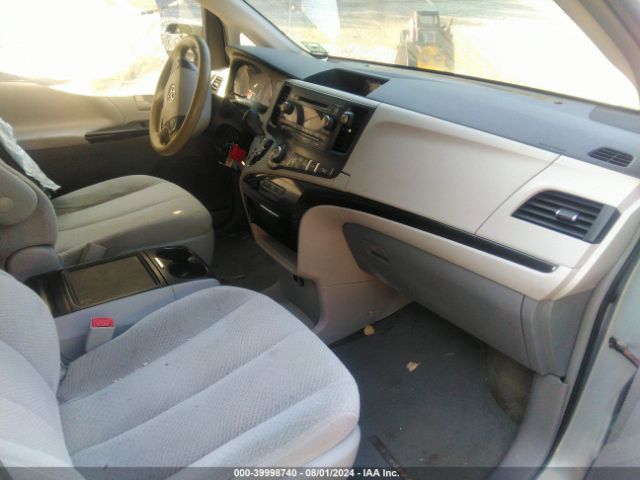5TDKK3DC5ES512382 Toyota Sienna Le V6 8 Passenger