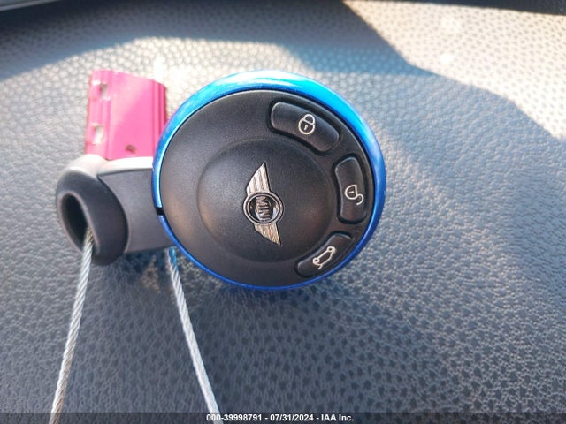 2010 MINI COOPER S WMWMF7C50ATZ72226 Photo 10