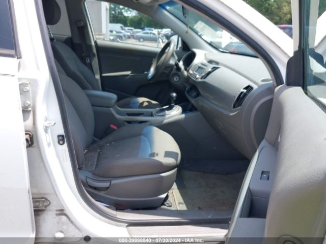 KNDPB3AC9G7813941 KIA Sportage Lx