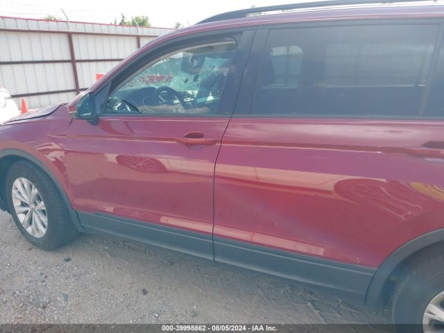 3VV1B7AX5JM124509 Volkswagen Tiguan 2.0t S