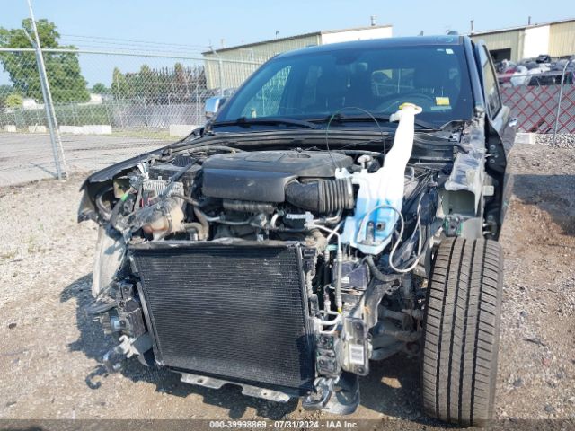 1C4RJFCG2JC319092 Jeep Grand Cherokee Overland 4x4