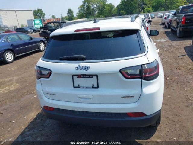 3C4NJDFN1PT502879 Jeep Compass Latitude Lux Fwd