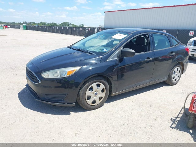 Ford FOCUS S 2016 1FADP3E23GL314815 Image 2