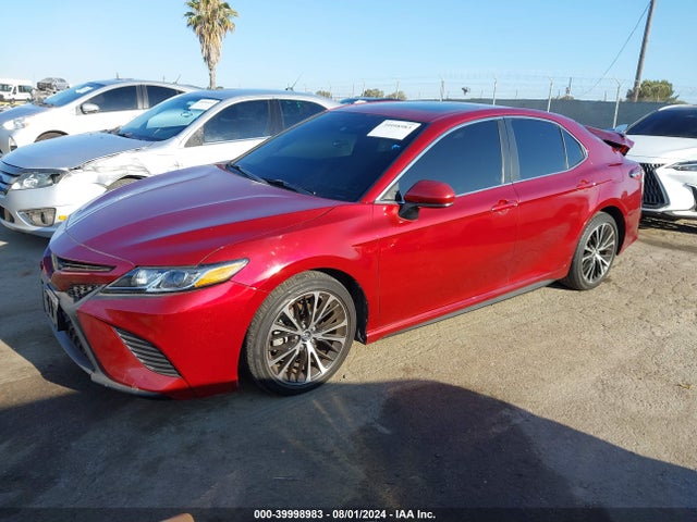 Toyota CAMRY SE 2018 4T1B11HK2JU609100 Image 2