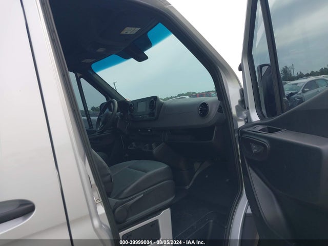 W1Y4KBHY0RT179617 Mercedes-Benz Sprinter 2500 Standard Roof 4-cyl Diesel