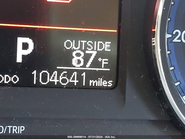Toyota COROLLA LE 2018 5YFBURHE6JP826098 Image 15