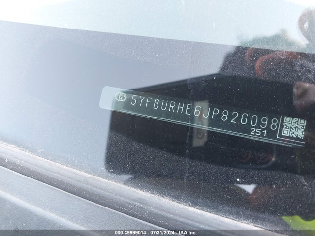 Toyota COROLLA LE 2018 5YFBURHE6JP826098 Image 9