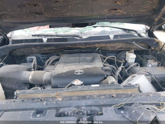 5TFDW5F16JX771942 Toyota Tundra Sr5 5.7l V8