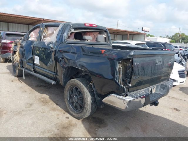 5TFDW5F16JX771942 Toyota Tundra Sr5 5.7l V8