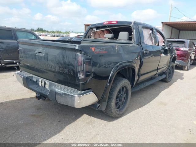 5TFDW5F16JX771942 Toyota Tundra Sr5 5.7l V8