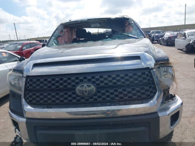 5TFDW5F16JX771942 Toyota Tundra Sr5 5.7l V8
