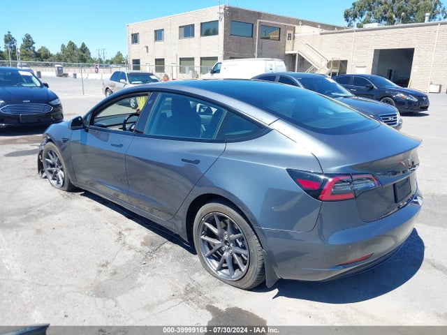 2021 TESLA MODEL 3 5YJ3E1EB5MF915898 Photo 2