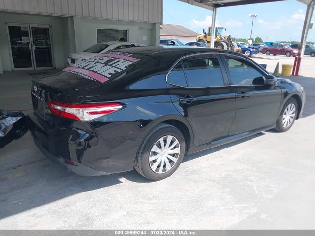 Toyota CAMRY L 2018 4T1B11HKXJU052971 Image 4