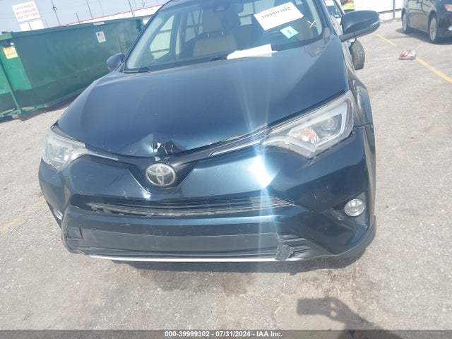 Toyota Rav4 Limited 2018 JTMYFREV4JD131615 Image 12