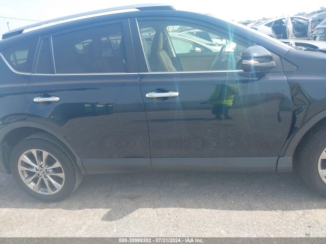 Toyota Rav4 Limited 2018 JTMYFREV4JD131615 Image 13
