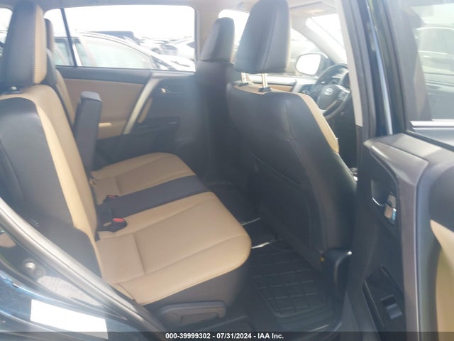 Toyota Rav4 Limited 2018 JTMYFREV4JD131615 Image 8