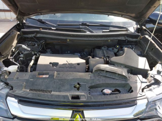 JA4AD3A3XJZ052262 Mitsubishi Outlander Sel