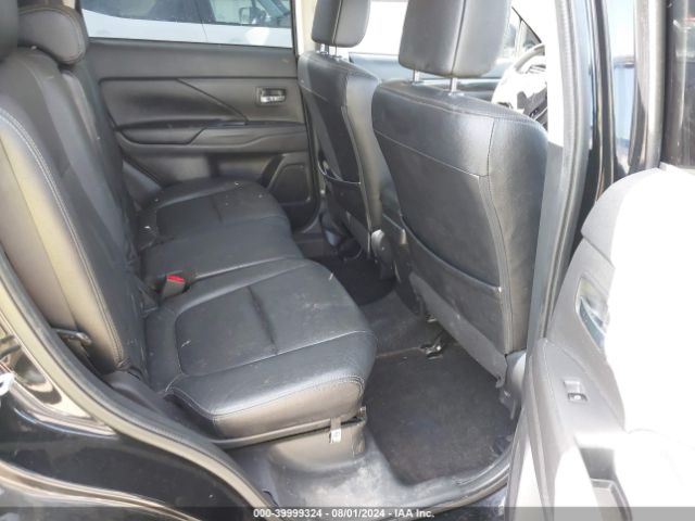 JA4AD3A3XJZ052262 Mitsubishi Outlander Sel
