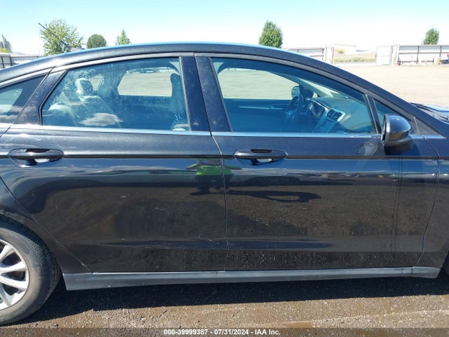 Aukcja sprzedaży 2015 Ford Fusion S, vin: 3FA6P0G79FR246097, numer aukcji: 39999387