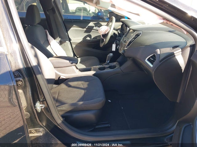1G1BE5SM8K7114631 Chevrolet CRUZE LT