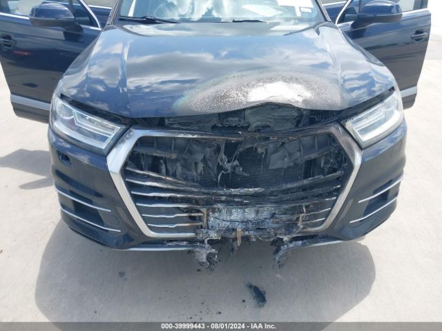 WA1AHAF71HD043056 Audi Q7 2.0t Premium