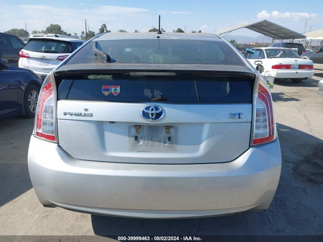 Toyota Prius Two 2015 JTDKN3DUXF1903834 Image 16