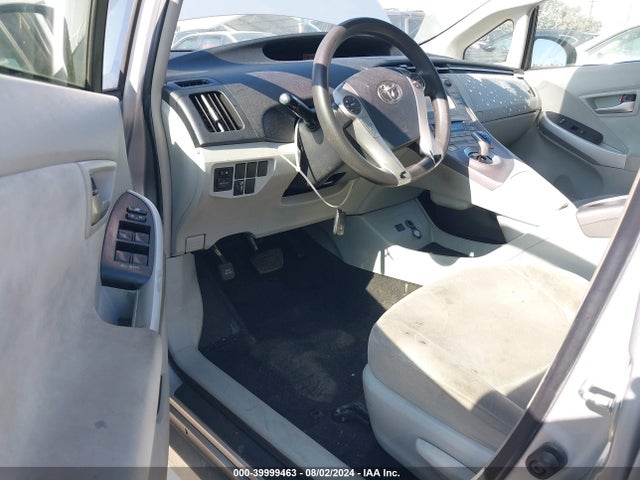 Toyota Prius Two 2015 JTDKN3DUXF1903834 Image 5