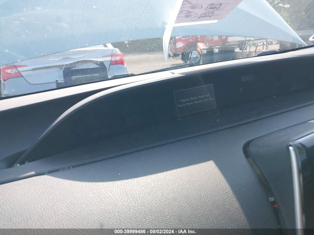 Toyota Prius Two 2018 JTDKBRFU7J3591509 Image 7