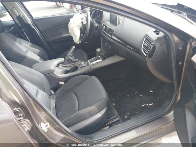 3MZBM1U71GM304906 Mazda Mazda3 I Sport