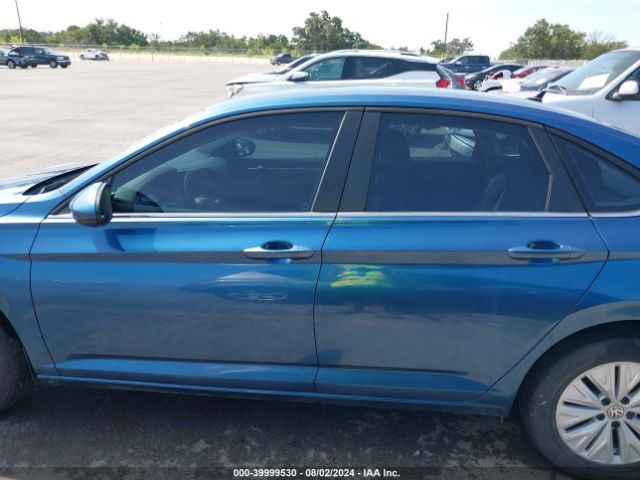 3VWC57BU8KM135697 Volkswagen Jetta 1.4t R-line/1.4t S/1.4t Se