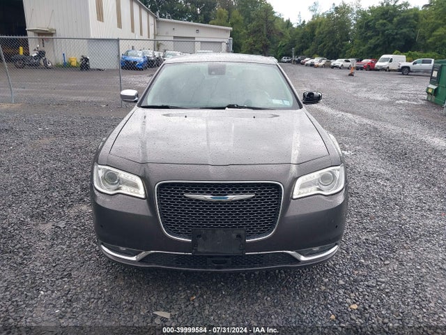 Chrysler 300c Awd 2017 2C3CCAKG3HH582563 Image 12