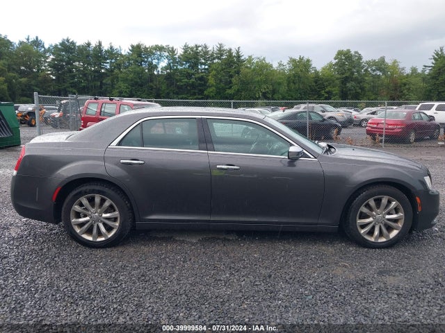 Chrysler 300c Awd 2017 2C3CCAKG3HH582563 Image 13