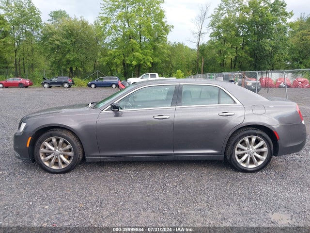 Chrysler 300c Awd 2017 2C3CCAKG3HH582563 Image 14