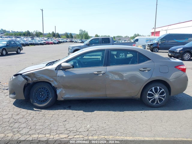 Toyota COROLLA LE 2018 2T1BURHE4JC081528 Image 14
