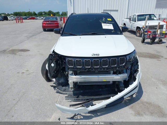Jeep Compass Latitude 4x4 2024 3C4NJDBN1RT142912 Image 12