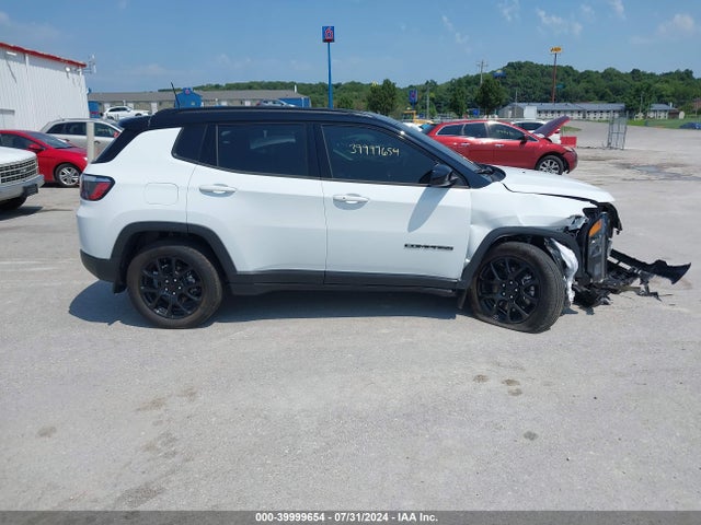Jeep Compass Latitude 4x4 2024 3C4NJDBN1RT142912 Image 13
